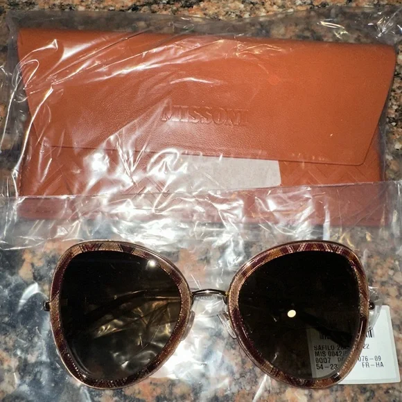 Missoni | Accessories | Missoni Pink Pattern Sunglasses  display picture 2